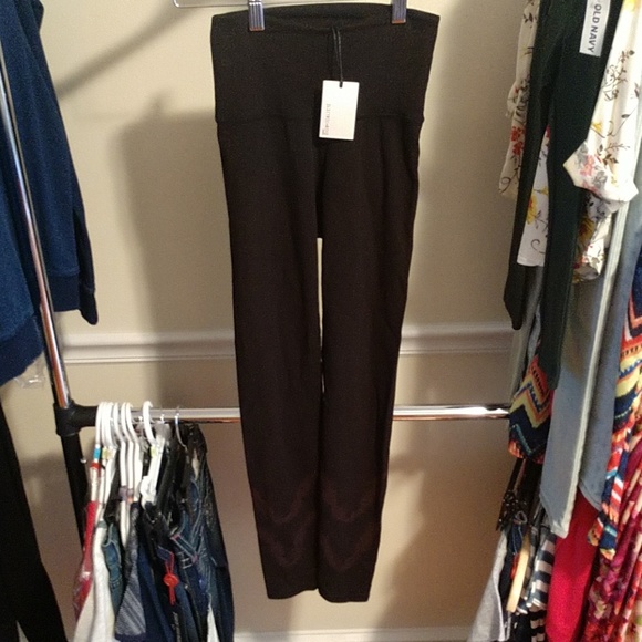 🎈 Hot Item! Electric&Rose Sunset Leggings! NWT - Picture 2 of 8